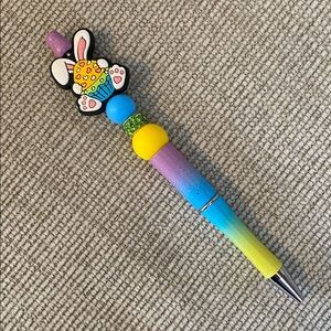 Cute Easter Bunny Pen 🐰